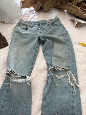 Levis White Oak Cone Denim Light Blue Distressed Skinny Jeans - size 24 Inseam30